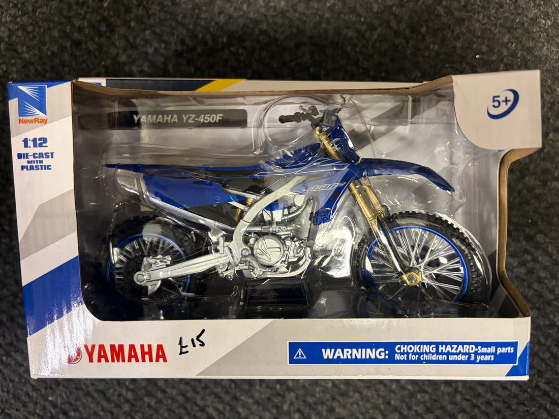 YAMAHA YZ450F MODEL TOY BIKE 1:12